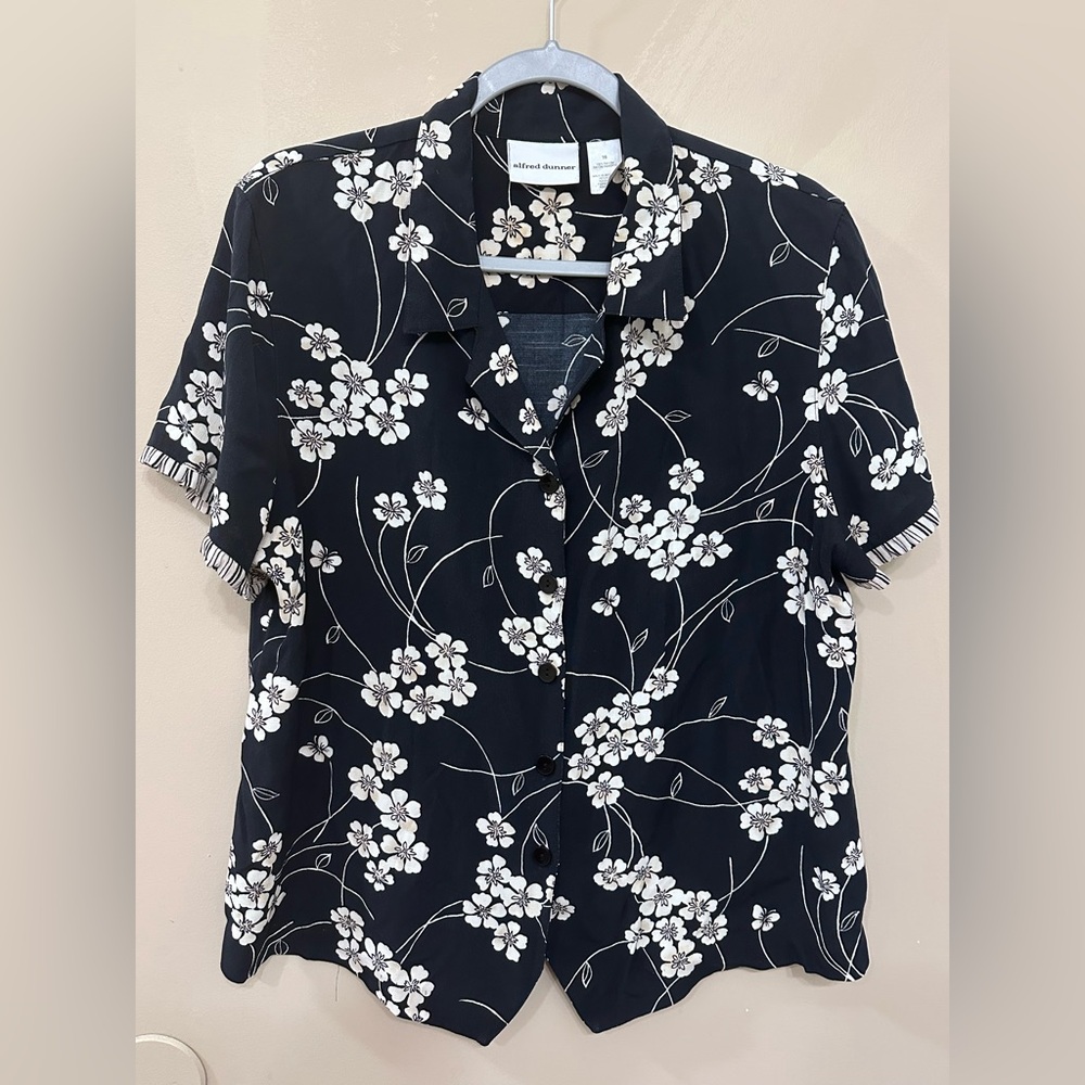 Alfred Dunner Black and White Floral Button Down Shirt